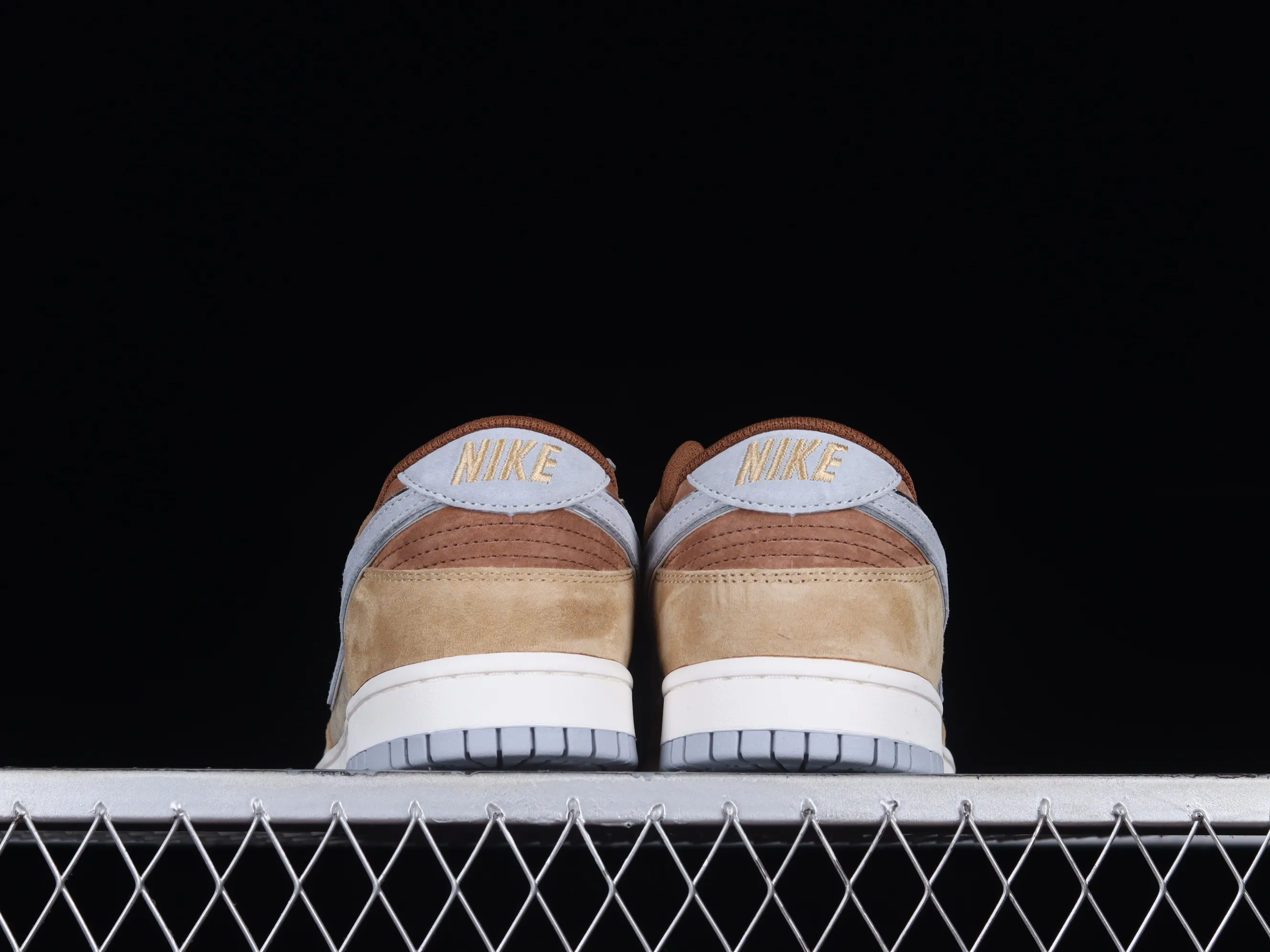 All categories Nk SB Dunk series Nk SB Dunk Low low-top sneakers Nk SB Dunk Low Khaki moon color SB low-top sports and leisure sneakers ST1391-201